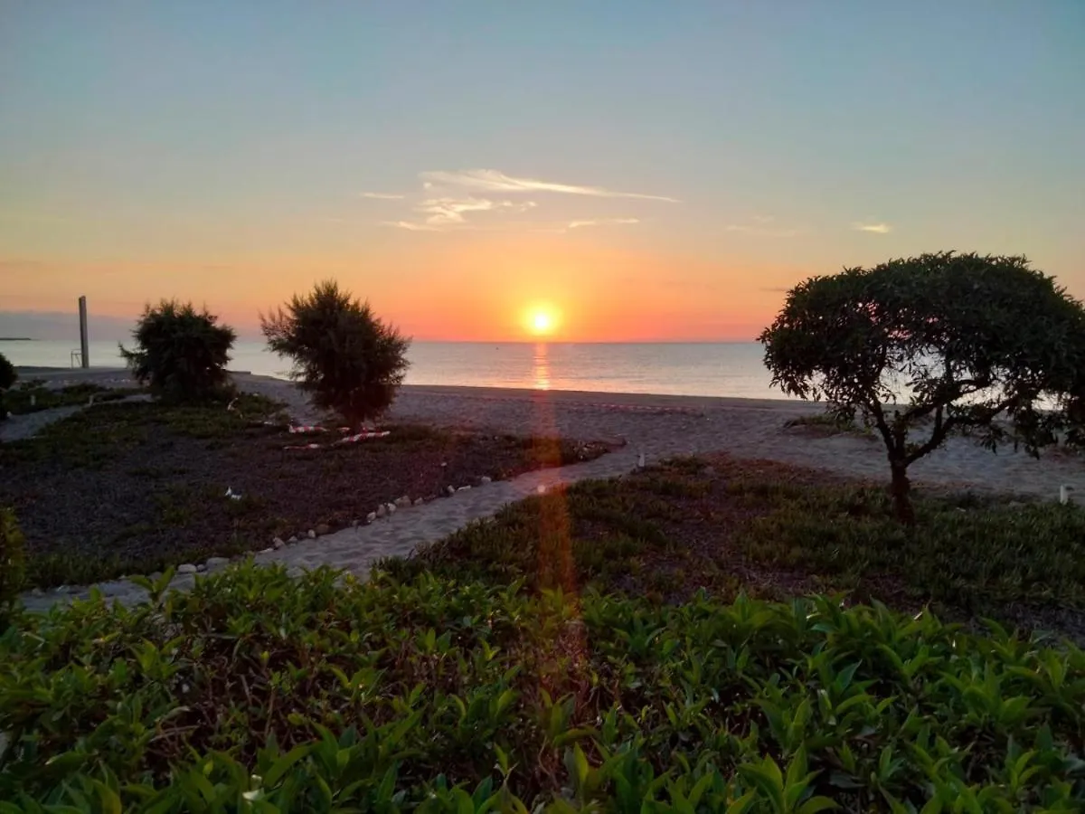 Apartamento Bajo Naturista A Pie De Playa. Vera Lägenhet